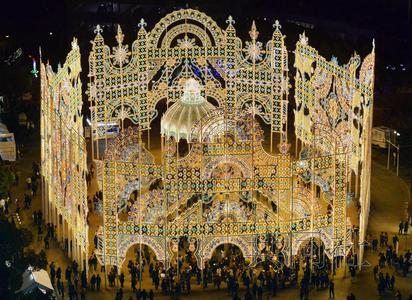 神户彩灯节开幕 悼念 阪神大地震 遇难者_日本大