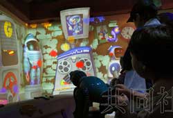 东京迪士尼乐园推出“高飞喷漆游戏屋”