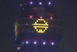东京塔亮灯为“哆啦A梦”庆生