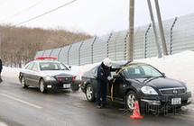 北海道警方演练暴风雪救援 借助手机GPS定位