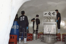 北海道酿酒公司在冰屋中榨酒锁住原味