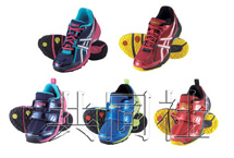 亚瑟士发售便于奔跑的运动童鞋
